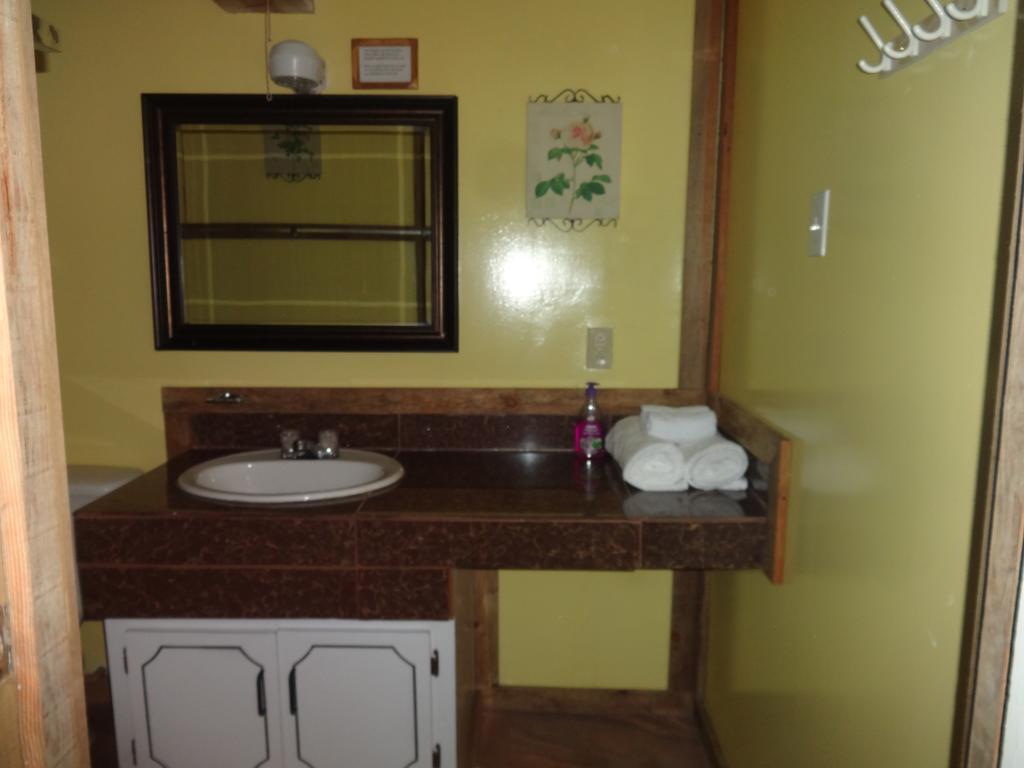Cocopele Inn Сан-Игнасио Экстерьер фото