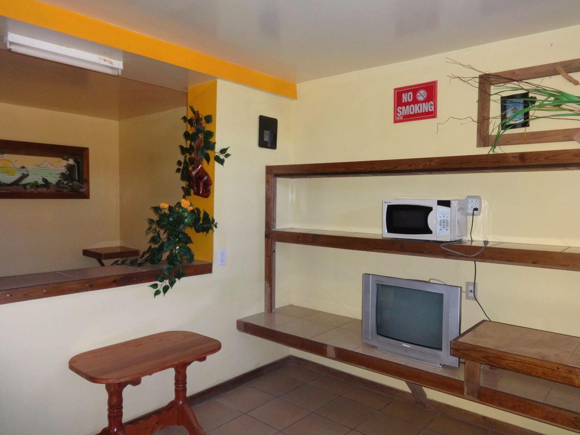 Cocopele Inn Сан-Игнасио Экстерьер фото